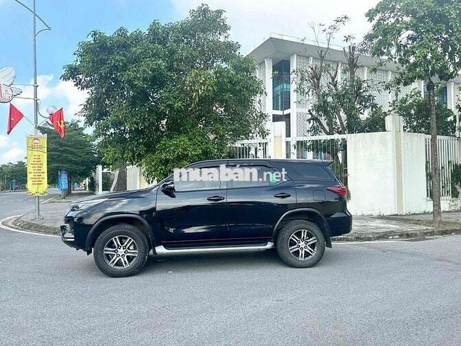 Toyota Fortuner 2022 2.4L 4x2 MT 30/5 số chính chu