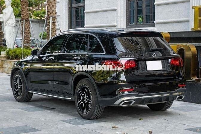 Mercedes Benz GLC300 4Matic 2022 - 33000 km