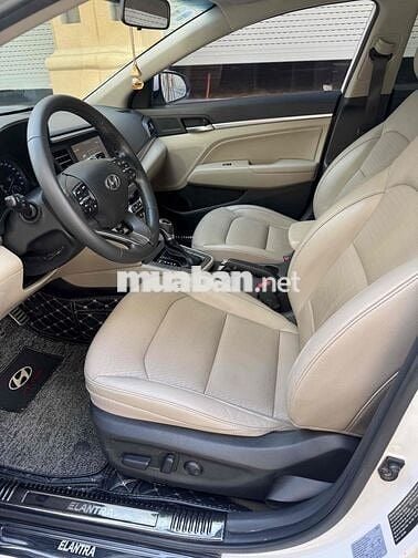 Hyundai Elantra 2020 2.0 AT - 72000 km