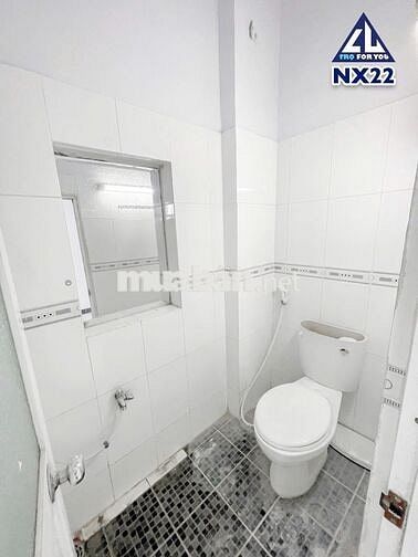 Phòng Cửa Sổ Giá Rẻ Kế IUH - Văn Lang