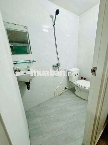 DUPLEX BAN CÔNG_CỬA SỔ FULL NỘI THẤT_MẶT TIỀN Q8 SÁT ĐH STU