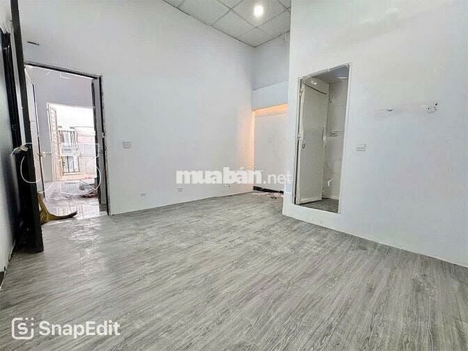 Phòng Cửa Sổ Giá Rẻ Kế IUH - Văn Lang