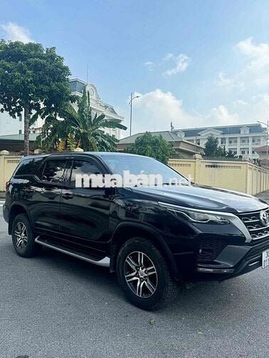 Toyota Fortuner 2022 2.4L 4x2 MT 30/5 số chính chu