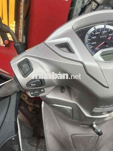 Lead 125 Bs sg