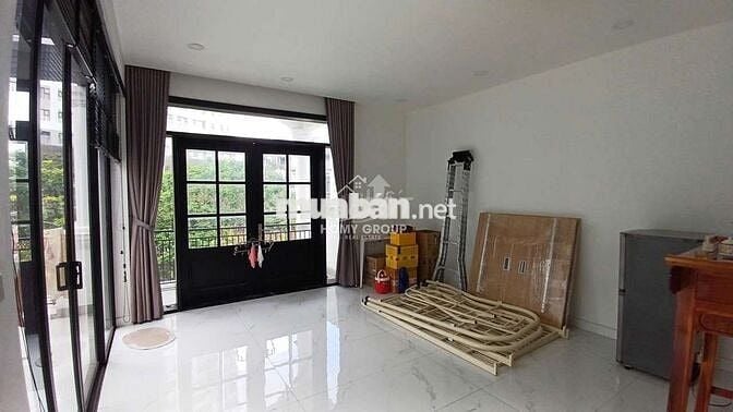 CHO THUÊ NHÀ KDC LINH TÂY SÁT PHẠM VĂN ĐỒNG 8X22 CÓ HẦM