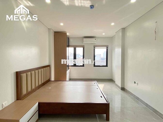 Chính chủ cho thuê căn hộ 65m2 2 ngủ 2 vệ sinh 1 khách gần cv Hoà Bình