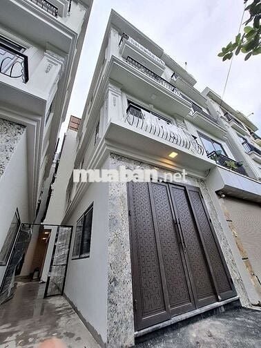 BÁN NHÀ SIÊU ĐẸP CỰ KHỐI LONG BIÊN 5 TẦNG FULL NỘI THẤT GIÁ CHỈ 5,X TỶ