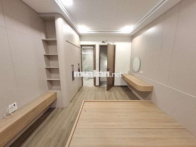 BÁN NHÀ SIÊU ĐẸP CỰ KHỐI LONG BIÊN 5 TẦNG FULL NỘI THẤT GIÁ CHỈ 5,X TỶ