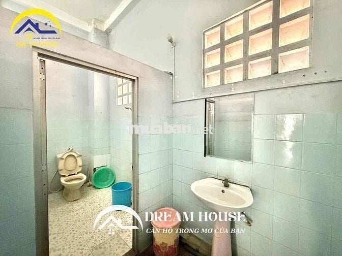 GIÁ SIÊU RẺ NGAY F15, Tân Bình-CỬA SỔ THOÁNG- CÓ BẾP VÀ TOLET NGOÀI