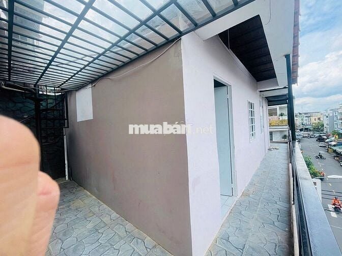 CĂN HỘ MỚI NGAY TẠI CHỢ HÀNH THÔNG TÂY FULL NỘI THẤT ĐẦY ĐỦ TIỆN ÍCH