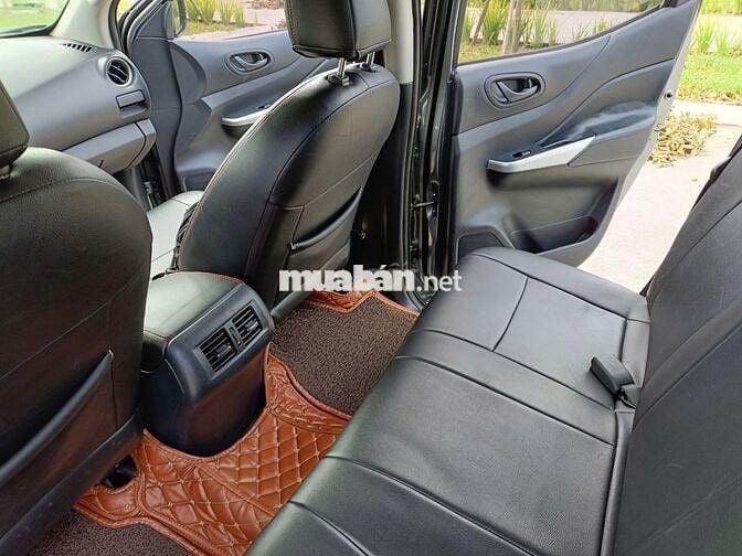 Bán gấp Nissan Navara 2016 2.5 MT 2WD Xám đẹp