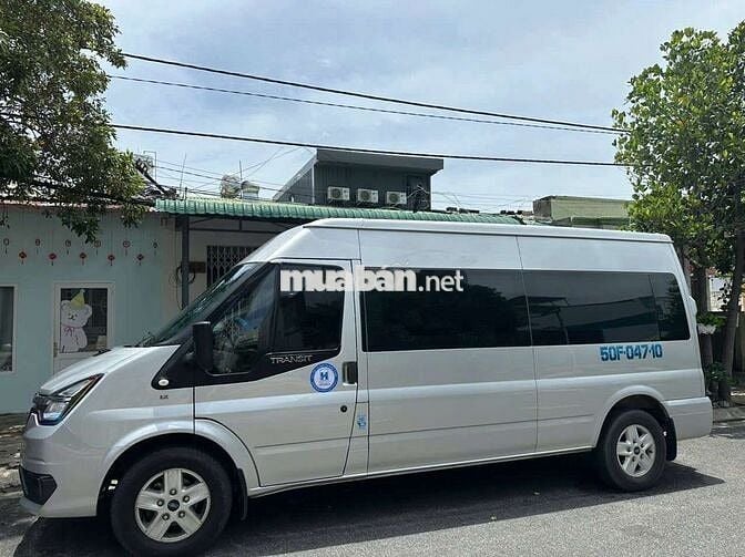 Ford transit 2023 Tiêu chuẩn - 10000 km