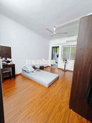 Nhà đẹp ở ngay! Tập thể Nguyễn công Trứ T2 ,2 ngủ ,15 ra oto 70m2