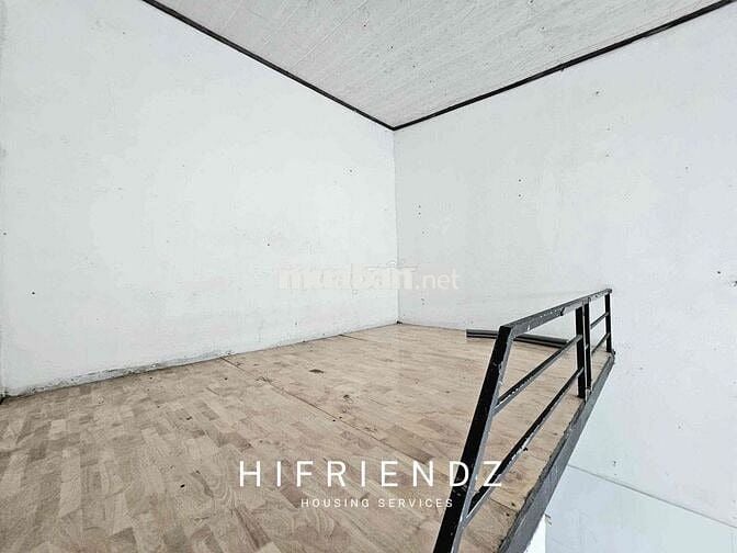 CHO THUÊ PHÒNG TRỆT GIÁ RẺ GÁC CAO 2M ĐỨNG ĐƯỢC NGAY NGÃ TƯ 4 XÃ