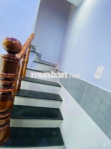 Nhà mới KDC Văn Minh Dân Trí Cao cách khu công nghiệp Hoàng Gia 2km