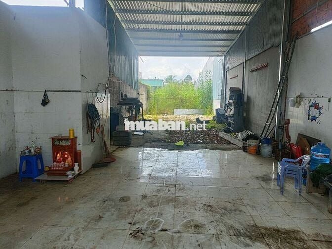 cho thuê kho trống 6x24 ..kdc ngân thuận . đầu đường số 9