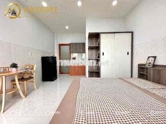 CĂN HỘ BAN CÔNG CỬA SỔ TRỜI NGAY TRUNG TÂM TÂN PHÚ