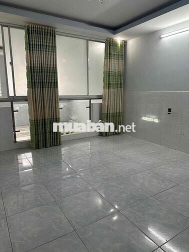 nhà mới đường 2D, 1trệt2lầu, 4PN, hẻm7m, mới sửa, sát chợ, 10tr