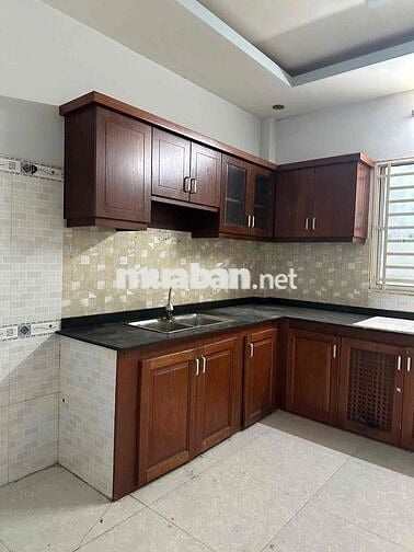 nhà mới đường 2D, 1trệt2lầu, 4PN, hẻm7m, mới sửa, sát chợ, 10tr