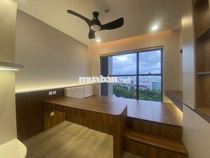 Brilliant , 160m2 , 3pn-1kho-3wc ,full nội thất cao cấp giá 28tr/tháng