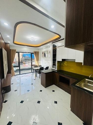BÁN NHÀ PHÚ DIỄN,CẦU DIỄN: 6 TẦNG THANG MÁY, ÔTÔ ĐỖ CỬA, 2 THOÁNG 