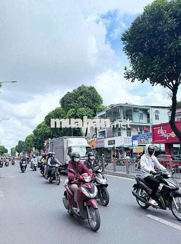 HẠ GIÁ CHỐT NHANH, CHO THUÊ NHÀ 1 TRỆT 3 LẦU MẶT TIỀN QUANG TRUNG P10