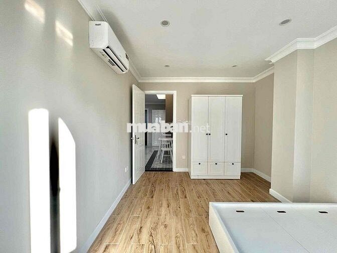 CĂN HỘ 2 PHÒNG NGỦ FULL NỘI THẤT DỌN LIỀN OKE
