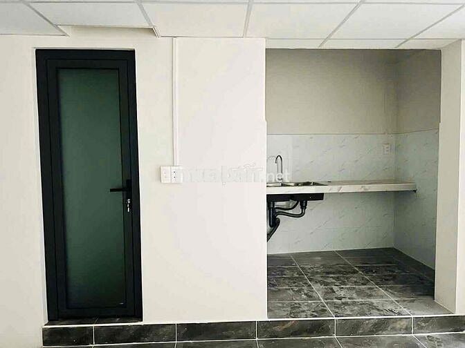 CHO THUÊ KHO MẶT TIỀN KINH DOANH ĐƯỜNG NGUYỄN VĂN LUÔNG, Q6, 80m2, HXH