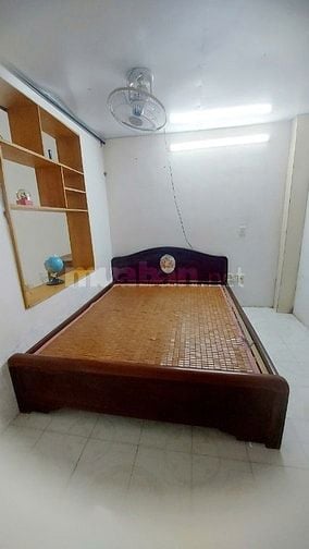 Cho thuê căn hộ tập thể 42m2 Huỳnh Thúc Kháng nội thất đầy đủ