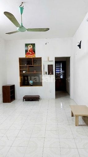 Cho thuê căn hộ tập thể 42m2 Huỳnh Thúc Kháng nội thất đầy đủ