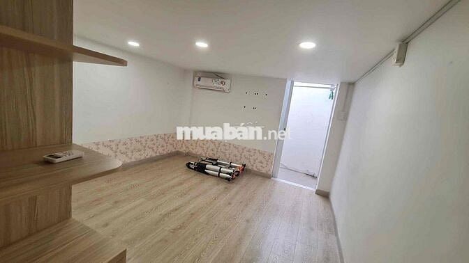 Nhà đẹp Nguyên Q1 – gần Mặt tiền, 3PN, 17tr/th – khu hiếm, ở GĐ,