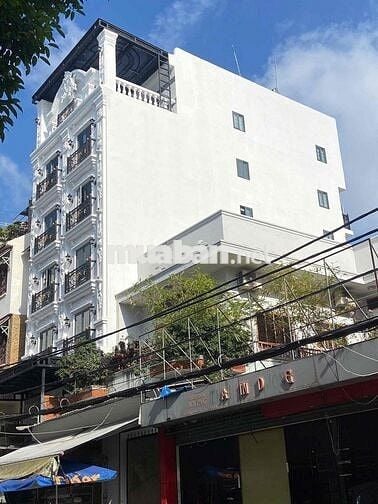 Căn hộ dịch vụ cao cấp sang trong tiện nghi