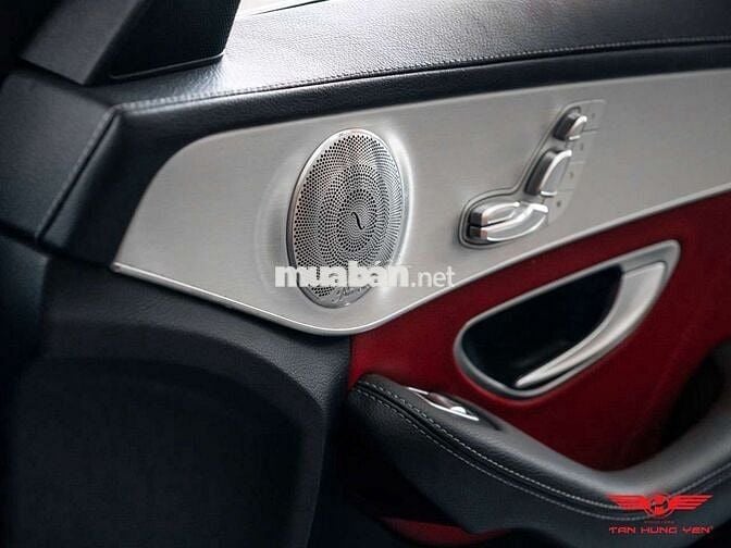 ♠️ Mercedes C300 AMG ♠️

 2016 lăn bánh 60.000 K