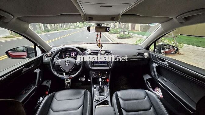 Volswagen Tiguan model 2020 Allspace đi ít 24k km
