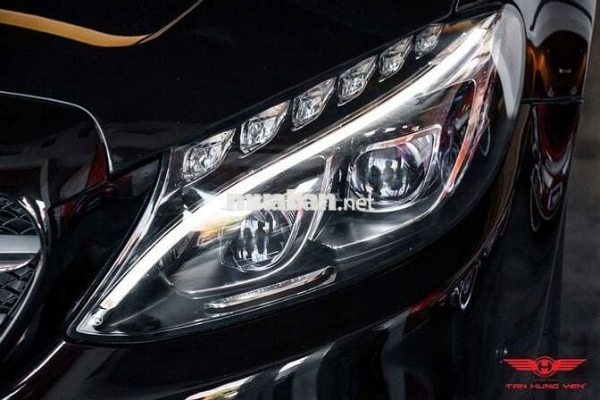 ♠️ Mercedes C300 AMG ♠️

 2016 lăn bánh 60.000 K
