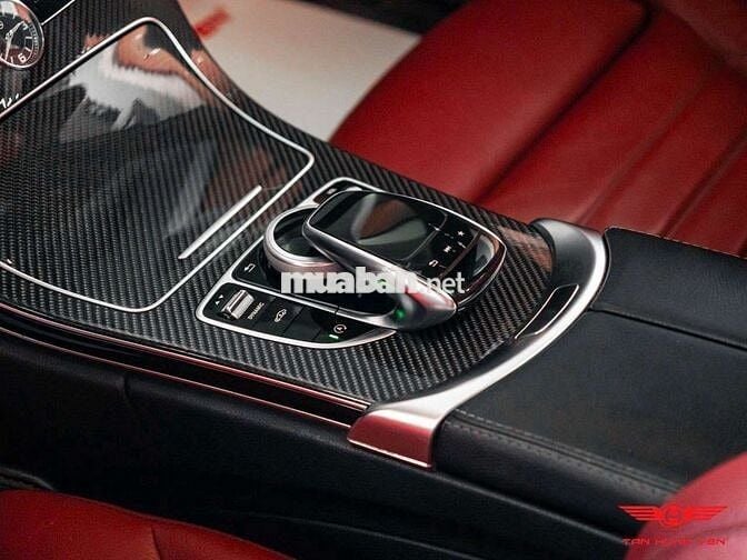 ♠️ Mercedes C300 AMG ♠️

 2016 lăn bánh 60.000 K