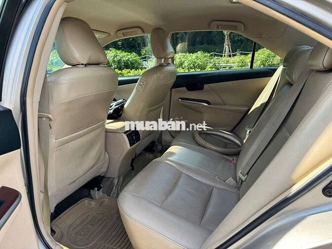 TOYOTA CAMRY 2.5G - 100000 km