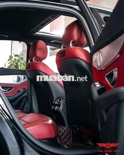 ♠️ Mercedes C300 AMG ♠️

 2016 lăn bánh 60.000 K