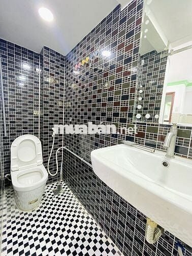 NHÀ ĐẸP GẦN HIỆP THÀNH CITY, HXH, PHƯỜNG TCH, DT 48 m2, GIÁ 4,95 TỶ
