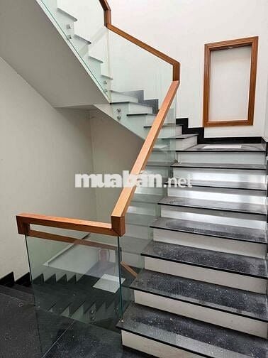 Bán nhà 5x26,2m đất 131m DTSD 330,8m KDC 6B