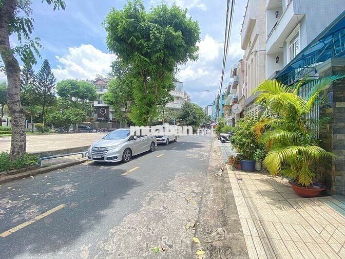 Nhà 3 tầng 80m2, KDC Him Lam, P. Linh Chiểu, TP. Thủ Đức, giá 14.5 tỷ