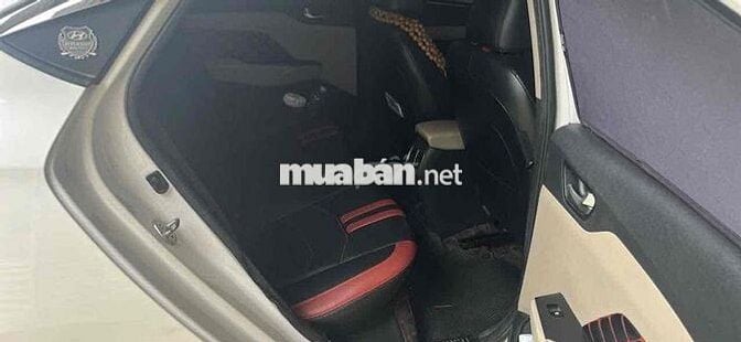 Hyundai acsent 2021 - 120000 km