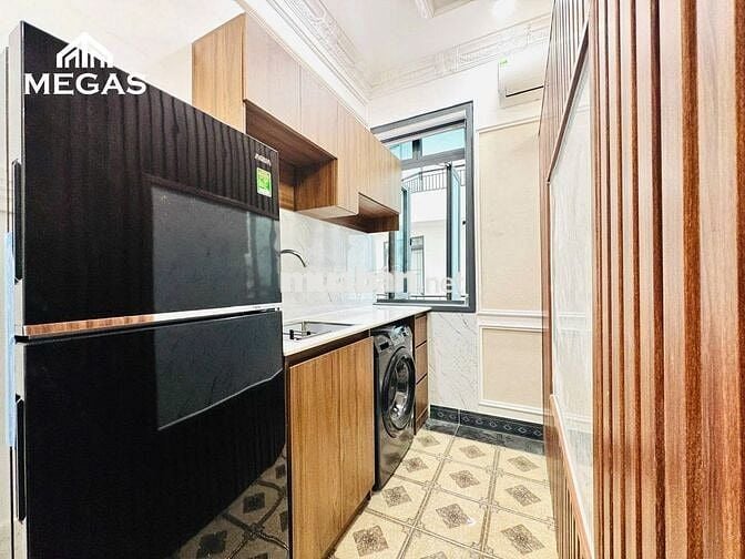 🔥CĂN HỘ LUXURY - FULL NỘI THẤT - CỬA SỔ LỚN - NGAY CÔNG VIÊN LÀNG HOA
