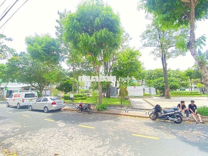 Nhà 3 tầng 80m2, KDC Him Lam, P. Linh Chiểu, TP. Thủ Đức, giá 14.5 tỷ