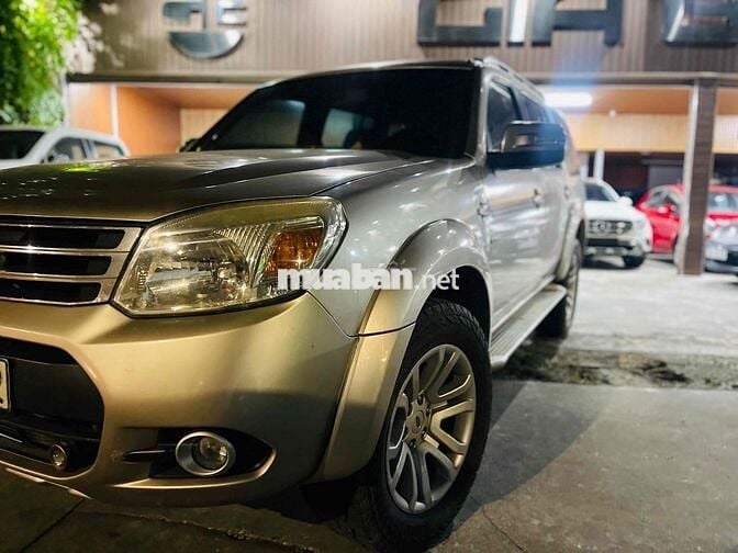 Ford Everest 2014 Limited 4x2 - 120000 km