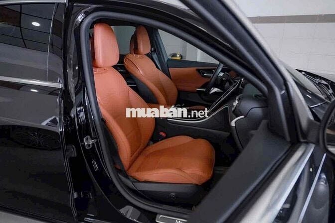 Mercedes C200 Chính Hãng Mới Đi 3.500 Km,Như Mới