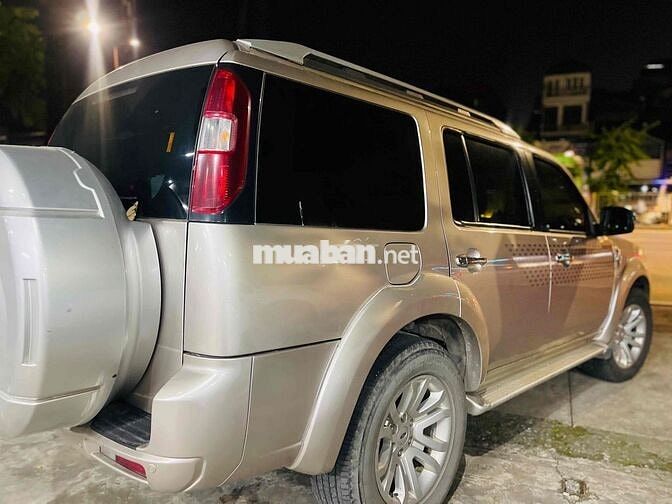 Ford Everest 2014 Limited 4x2 - 120000 km