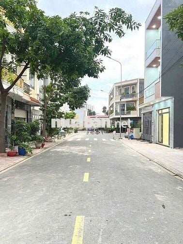 Cho thuê nhà vừa ở vừa làm vp gần ngã tư 550