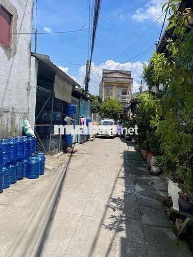 NHÀ ĐẸP HẺM XE HƠI SÁT MẶT TIỀN TÔ KÍ GẦN CHỢ BA BẦU VỊ TRÍ ĐẸP