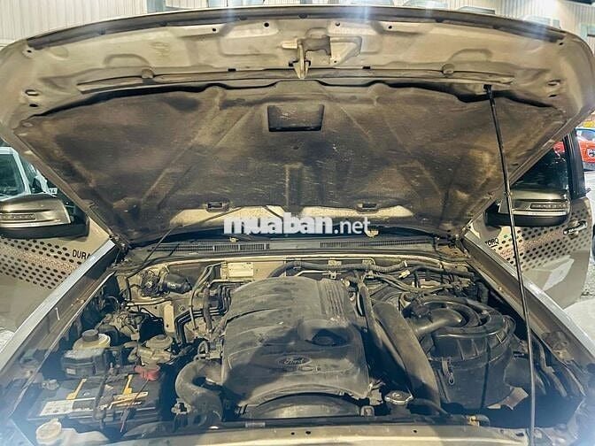 Ford Everest 2014 Limited 4x2 - 120000 km